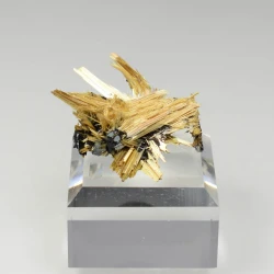 Rutile et hématite - Novo Horizonte, Bahia, Brésil